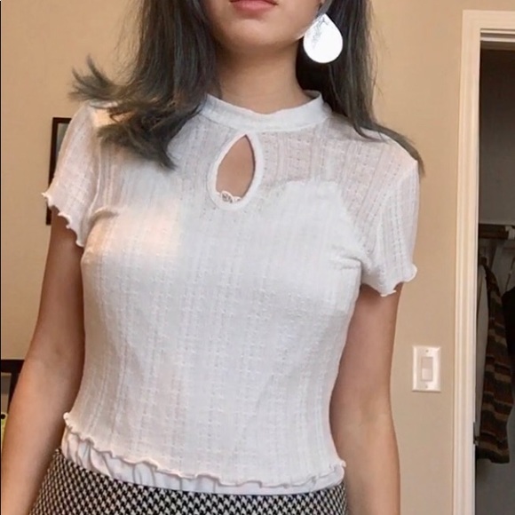 Gentle Mock Neck Crop Top - Picture 2 of 2